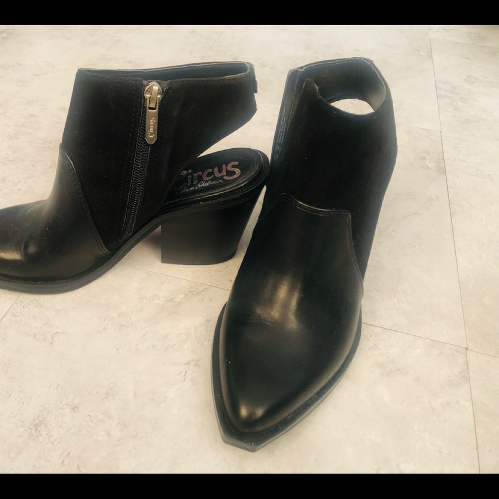 Black leather and suede open back bootie